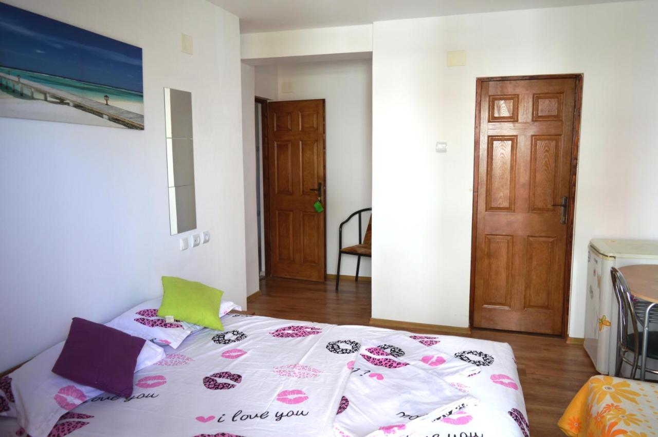 Apartamento Garsoniere Victor Seaview Aer Conditionat Primim Carduri Vacanta 150 M De Plaja Reyna Beach Constanţa Exterior foto